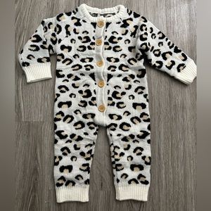 NEW| Animal Print Knitted Bodysuit